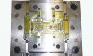 What is precision injection molding processing?